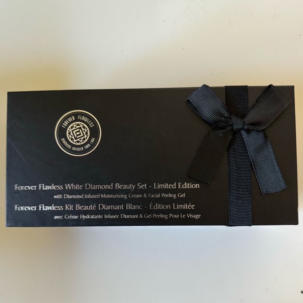 NWT Forever Flawless White Diamond Beauty Set - limited edition. Each is 1.76oz